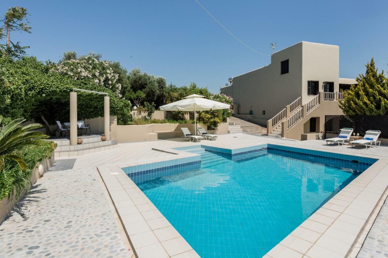 Knossos Palace Secluded Villa Skalanion ภายนอก รูปภาพ